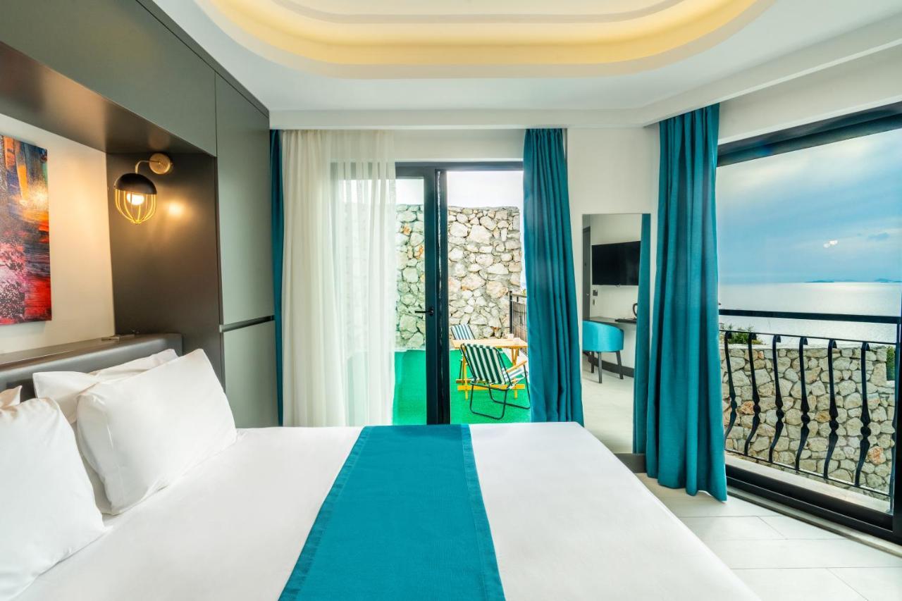 Guemues Yazar Hotel Kaş Esterno foto